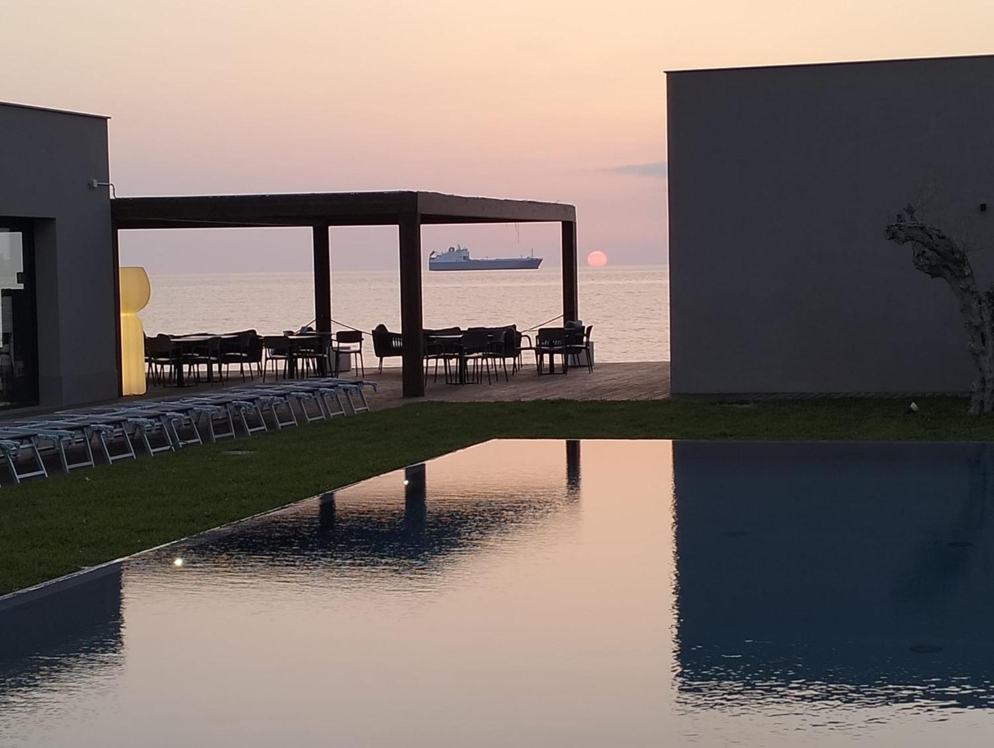 Hotel Punta Tipa Trapani Exterior photo